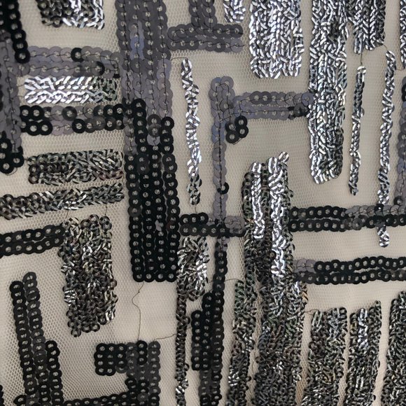 Patterned Sequin Mini Skirt - Picture 2 of 3